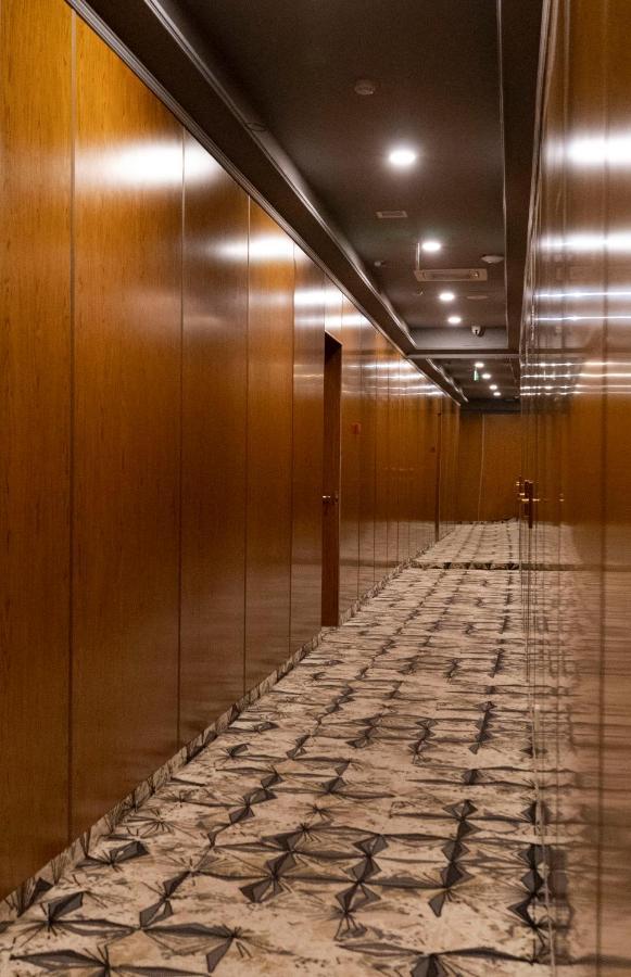 Grand Opera Hotel クタイシ エクステリア 写真